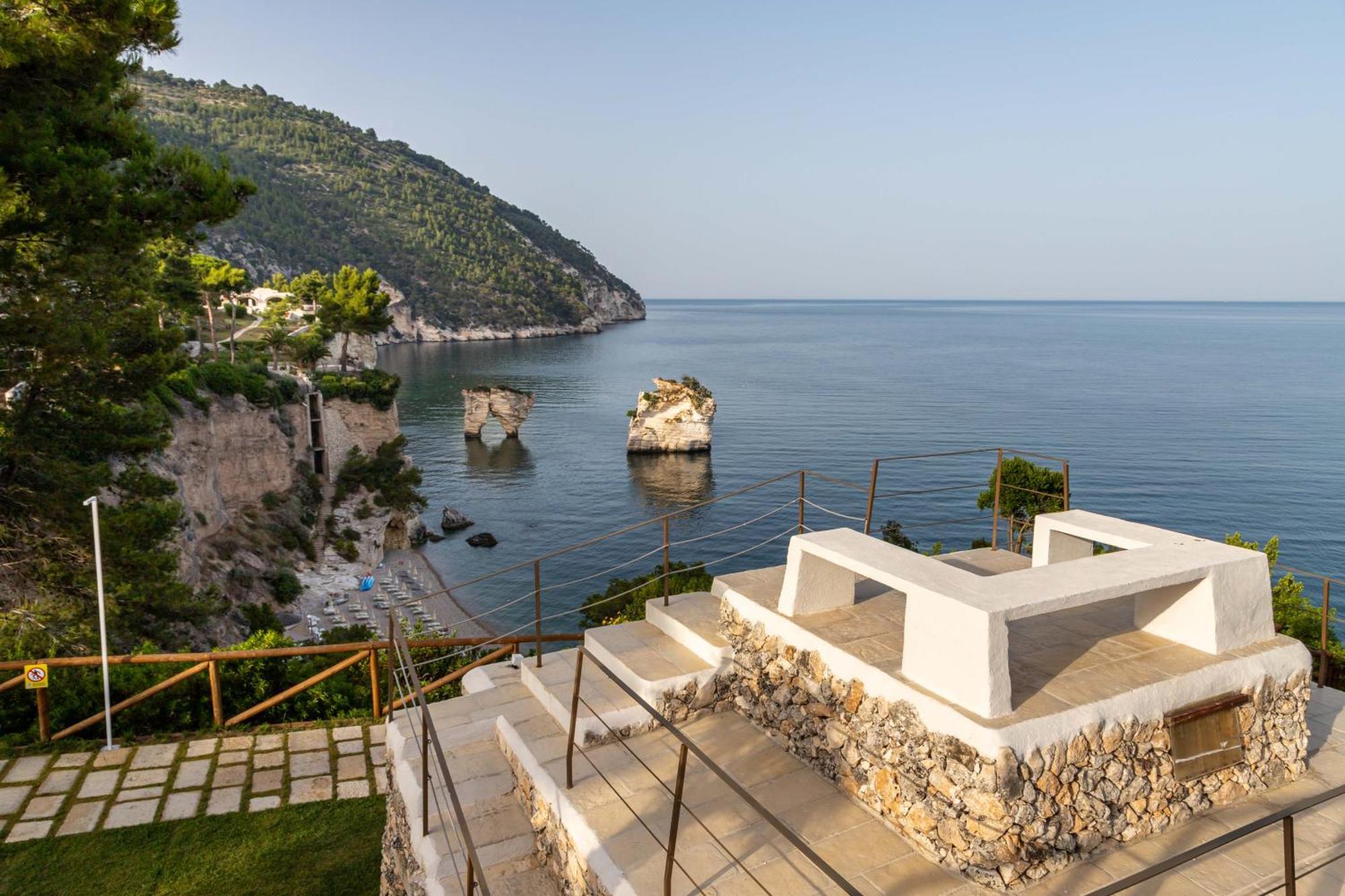Hotel Ah Premium Baia Dei Faraglioni Mattinata Exteriér fotografie