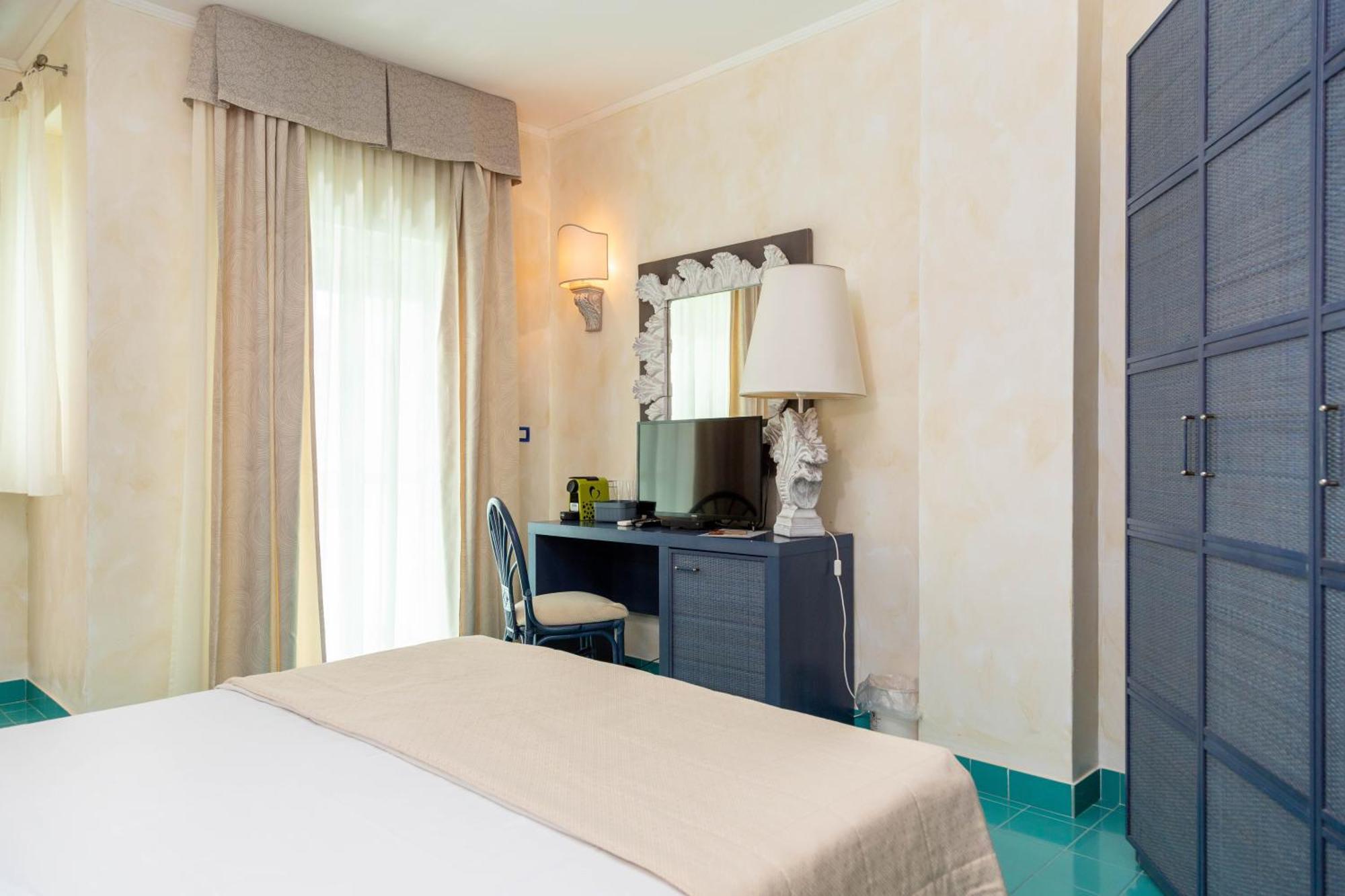 Hotel Ah Premium Baia Dei Faraglioni Mattinata Exteriér fotografie